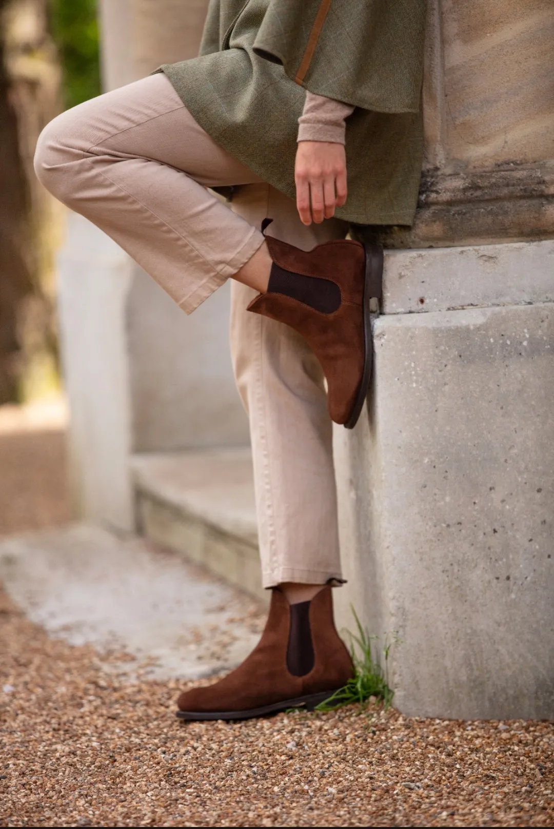 Red Kite Ladies Chelsea boot in Felfrio brown suede  - New