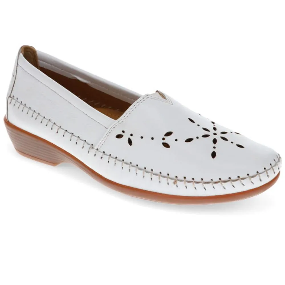 Slip-On Leather Moccasins - NAP39015 / 326 159