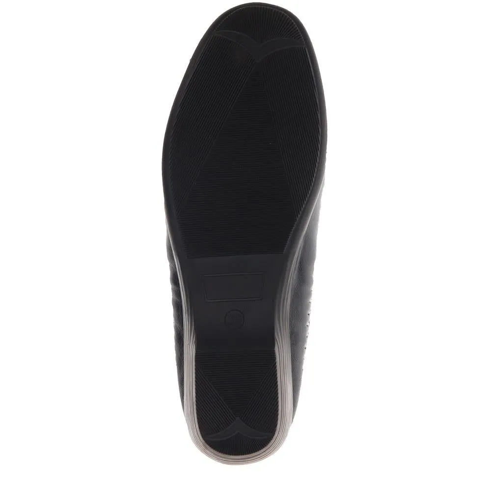 Slip-On Leather Moccasins - NAP39015 / 326 159