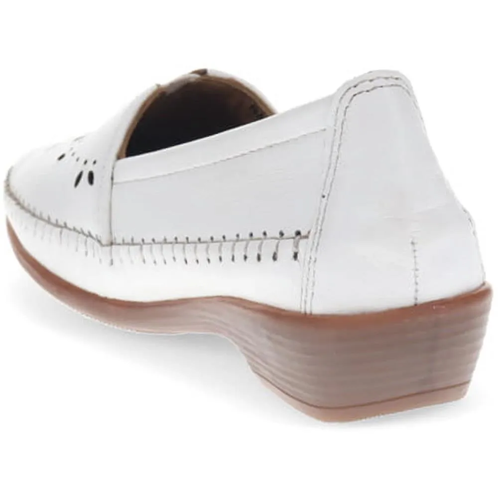 Slip-On Leather Moccasins - NAP39015 / 326 159